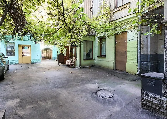 24 Mezhygirska Str 24, Apartments In Historical Parts, Podil