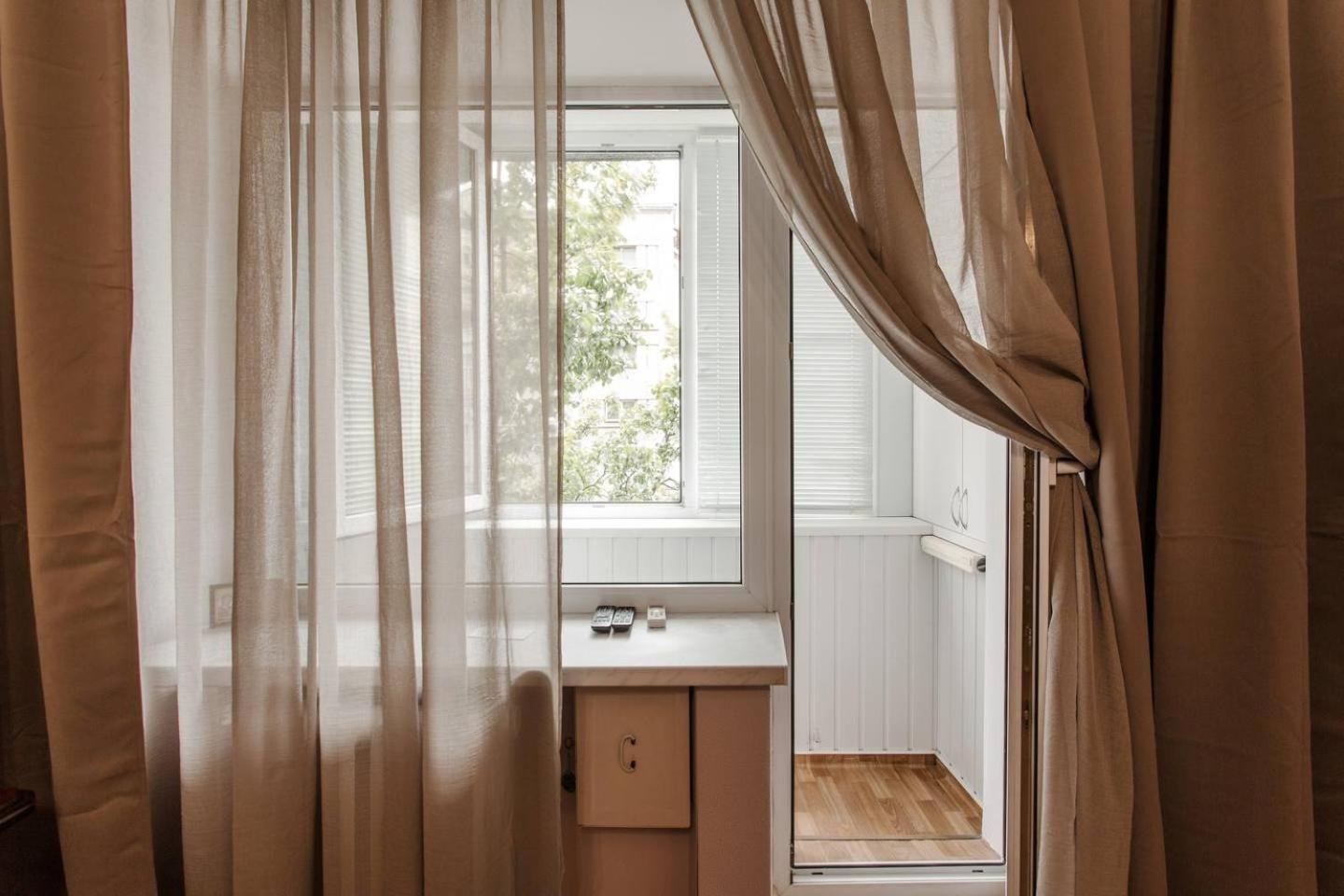 24 Mezhygirska Str 24, In Historical Parts, Podil Apartment